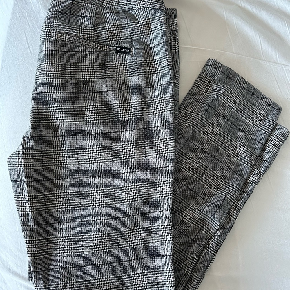 Men’s plaid pants